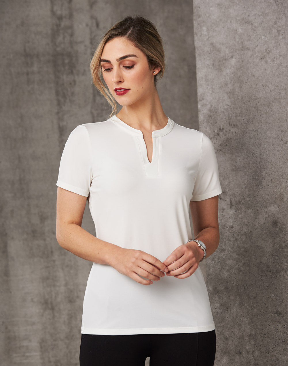 [M8840] Ladies' V-neck with Tab S/S Knit Top